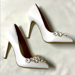 Brand new LC floral Heels